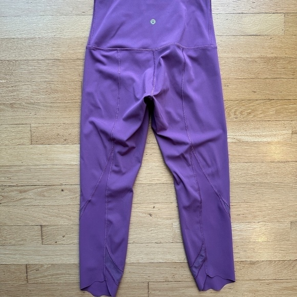 Lululemon Wunder Under Crop II Roll Down Scallop Full On Luxtreme 24" Sz 8? - Picture 4 of 10
